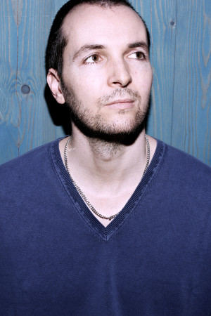 Yvan Peacemaker blue